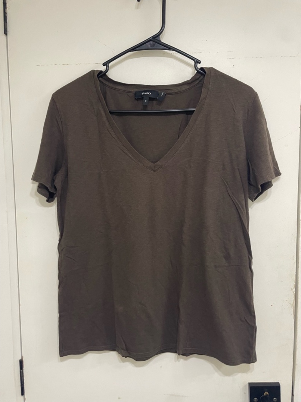 Theory v neck brown tee women's small quiet luxury capsule basic
